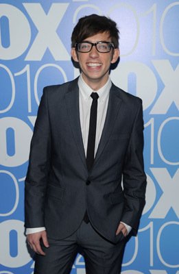 Фото - Кевин МакХэйл: 261x400 / 21 Кб