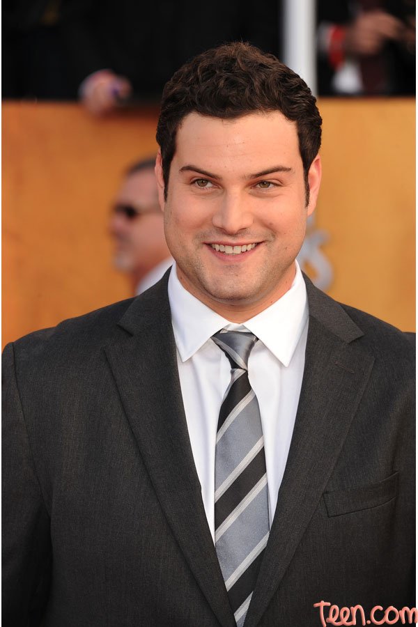 Фото - Макс Адлер: 600x900 / 75 Кб