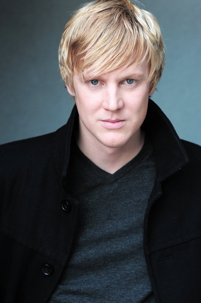 Фото - Kris Edwards: 680x1021 / 87 Кб