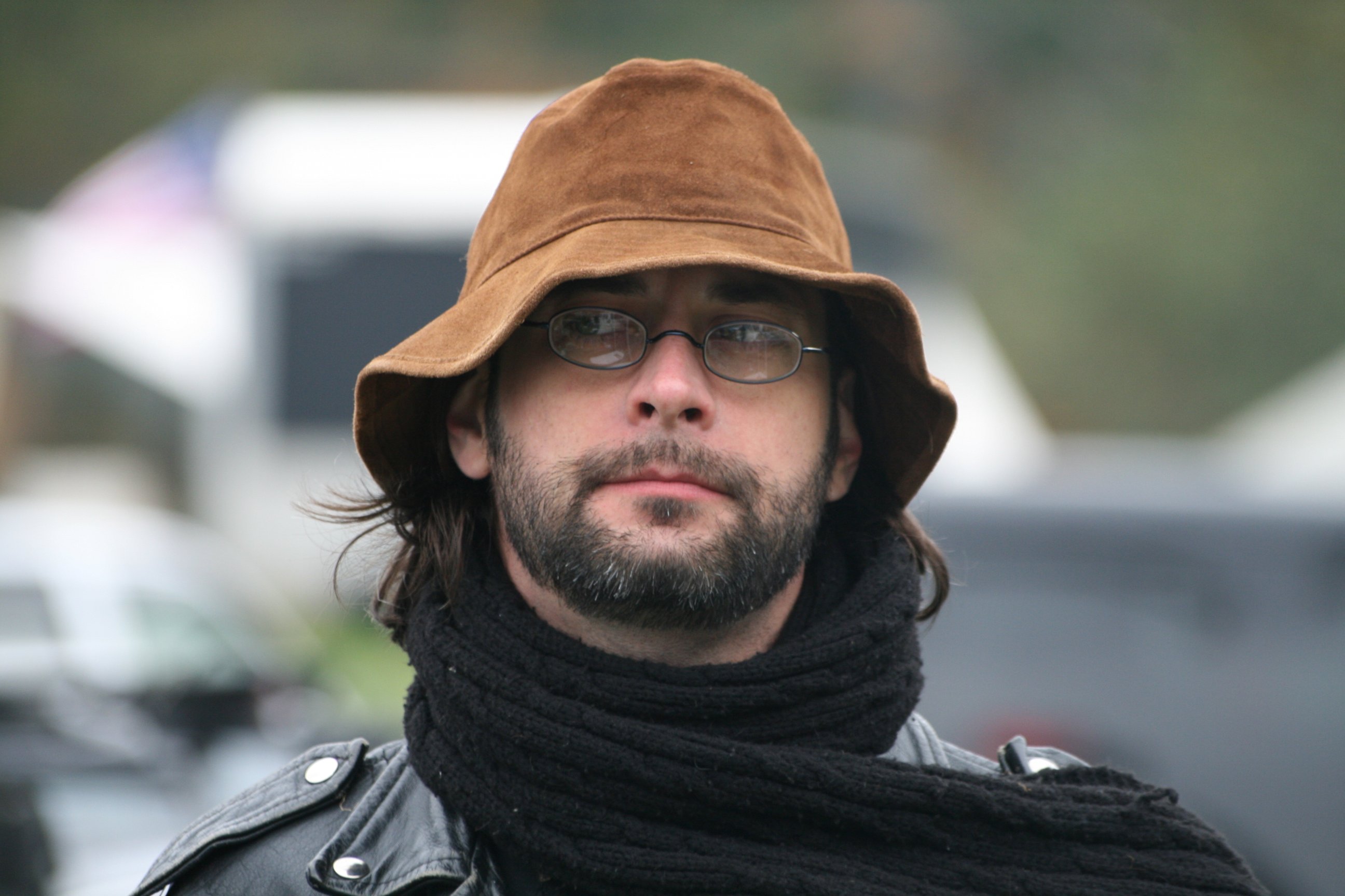 Фото - Claude Miles: 2592x1728 / 380 Кб