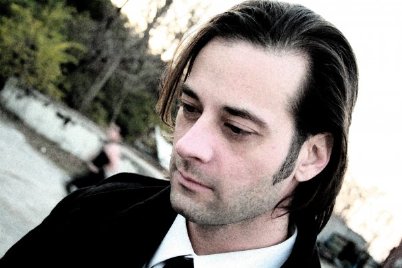 Фото - Claude Miles: 402x268 / 25 Кб