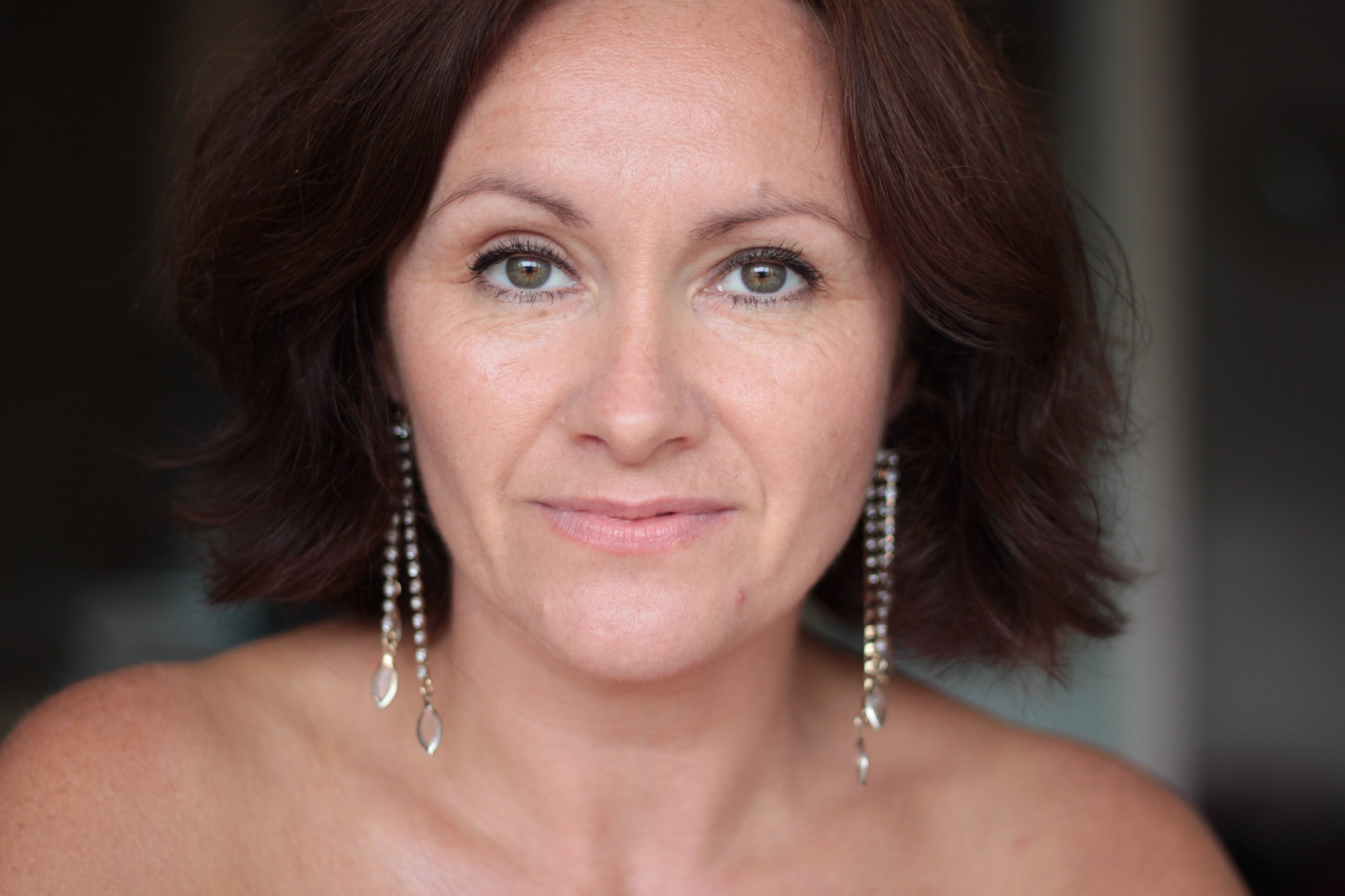 Фото - Debra Baker: 3072x2048 / 422 Кб