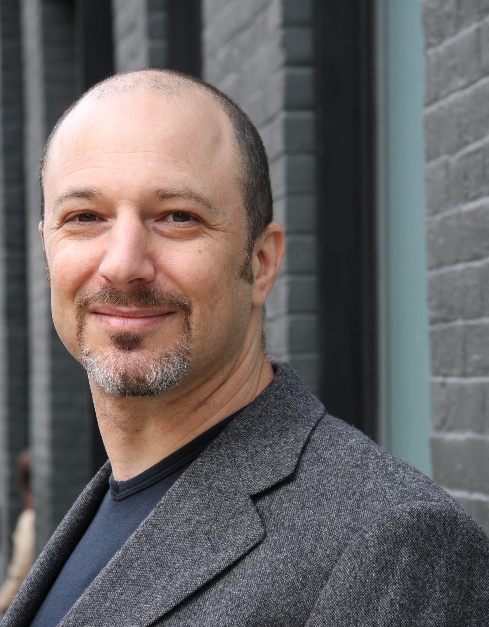 Фото - Russ Spiegel: 1597x2048 / 496 Кб