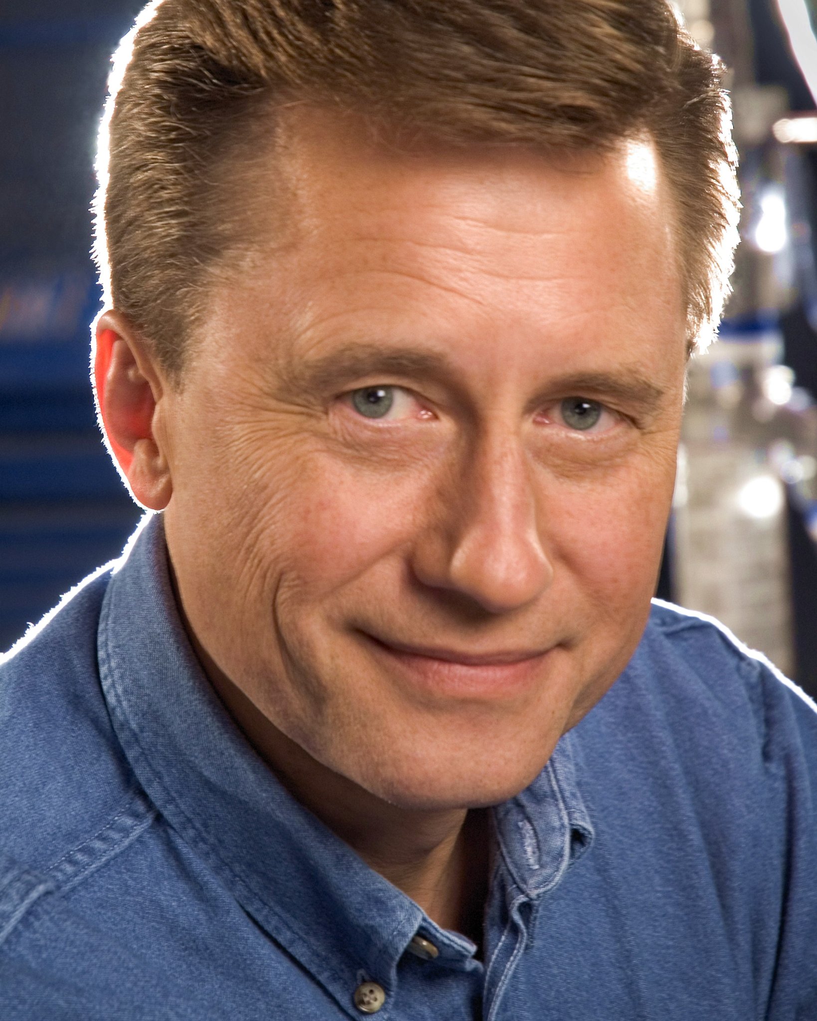 Фото - John Atwood: 1638x2048 / 477 Кб