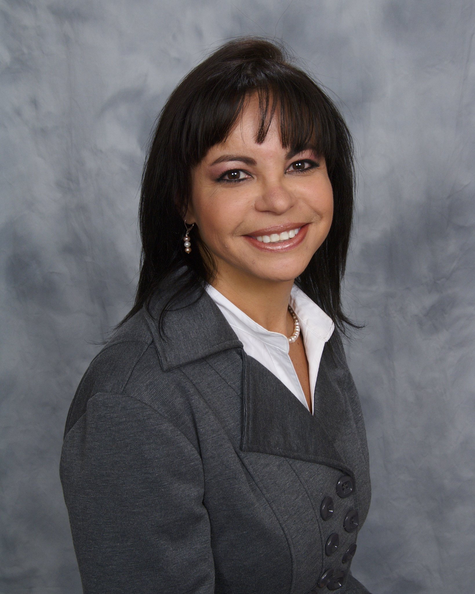 Фото - Nilsa Castro: 1639x2048 / 497 Кб