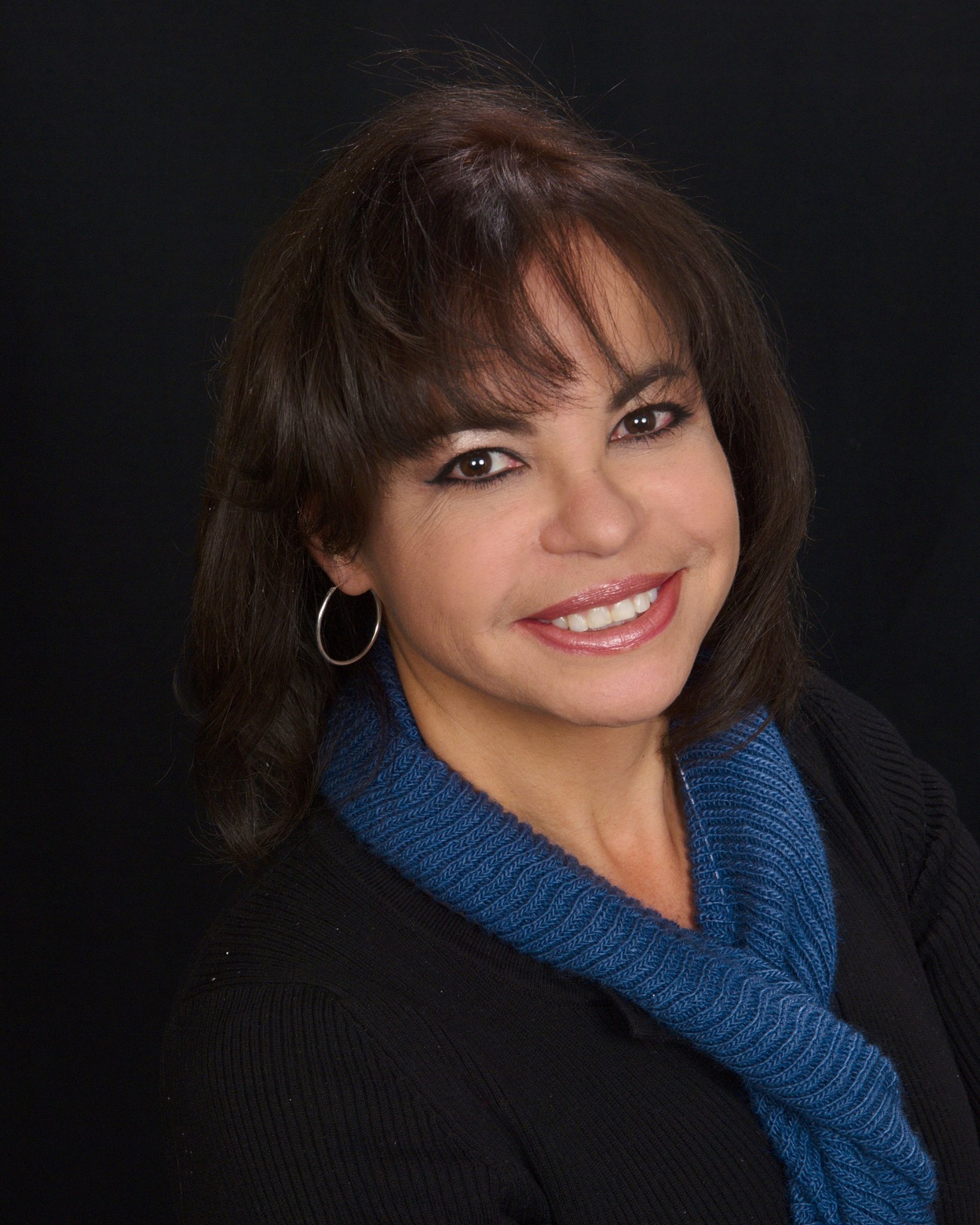 Фото - Nilsa Castro: 1638x2048 / 503 Кб