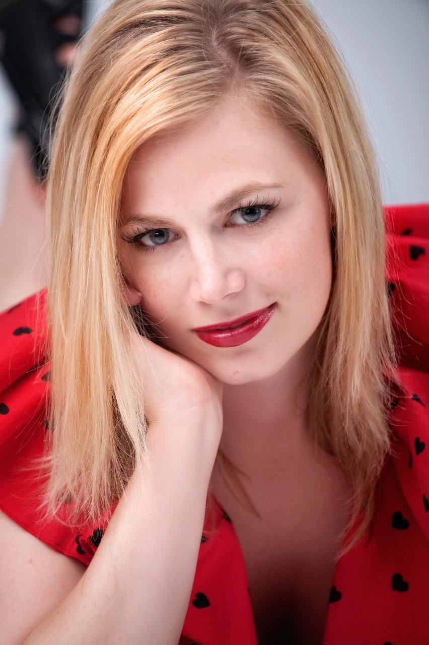 Фото - Джессика Камерон: 852x1280 / 164 Кб