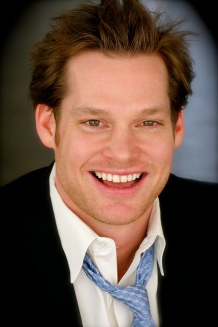 Фото - Уилл Коберг: 427x640 / 33 Кб