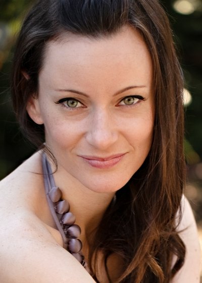 Фото - Casey McKinnon: 400x560 / 38 Кб