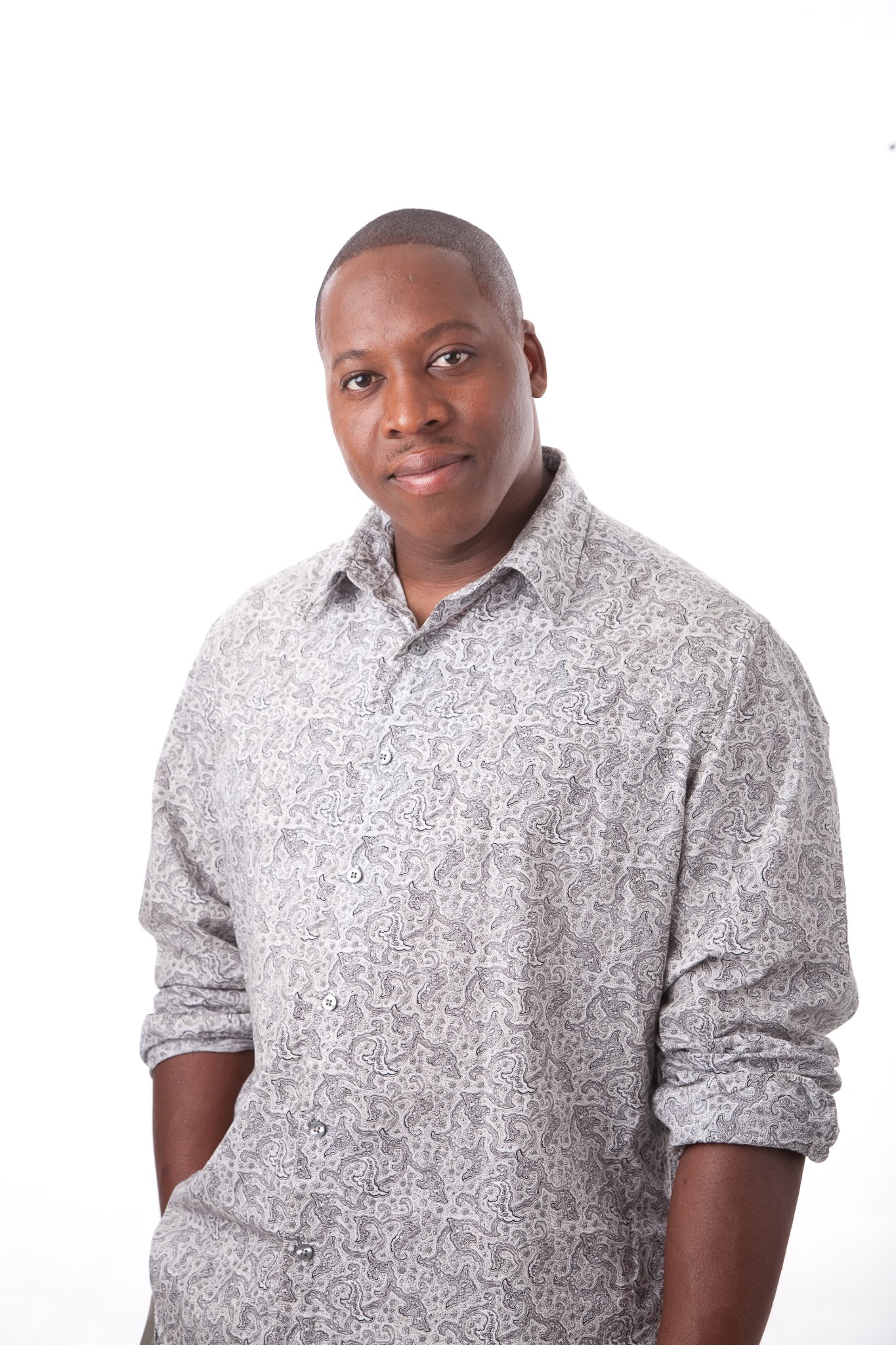 Фото - Devin L. Williams: 1365x2048 / 530 Кб