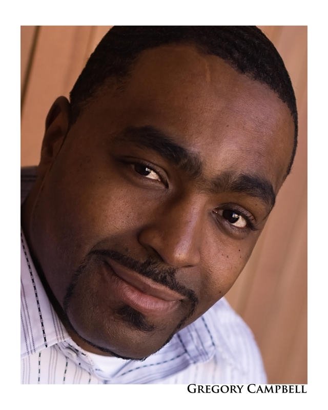 Фото - Gregory R. Campbell: 640x800 / 57 Кб