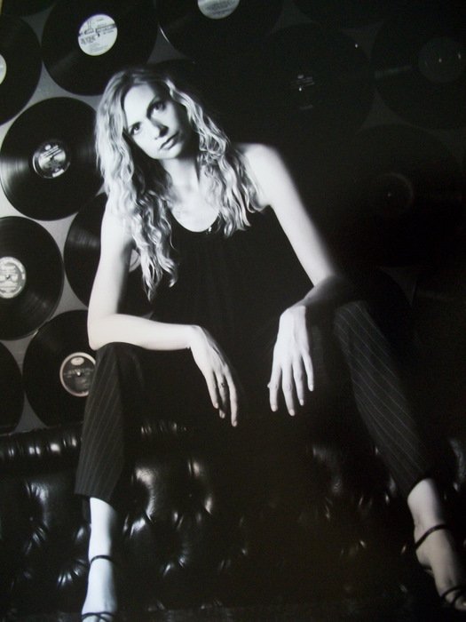 Фото - Mahri Shelton: 525x700 / 51 Кб