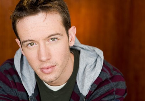 Фото - Дастин Фицсаймонс: 501x349 / 27 Кб