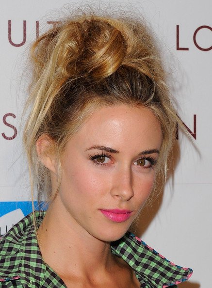 Фото - Джиллиан Цинсер: 437x594 / 64 Кб