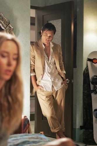 Фото - Джиллиан Цинсер: 333x500 / 31 Кб