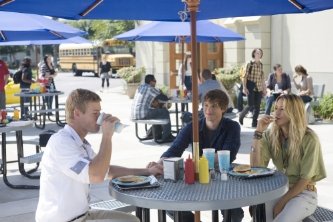 Фото - Джиллиан Цинсер: 333x222 / 24 Кб