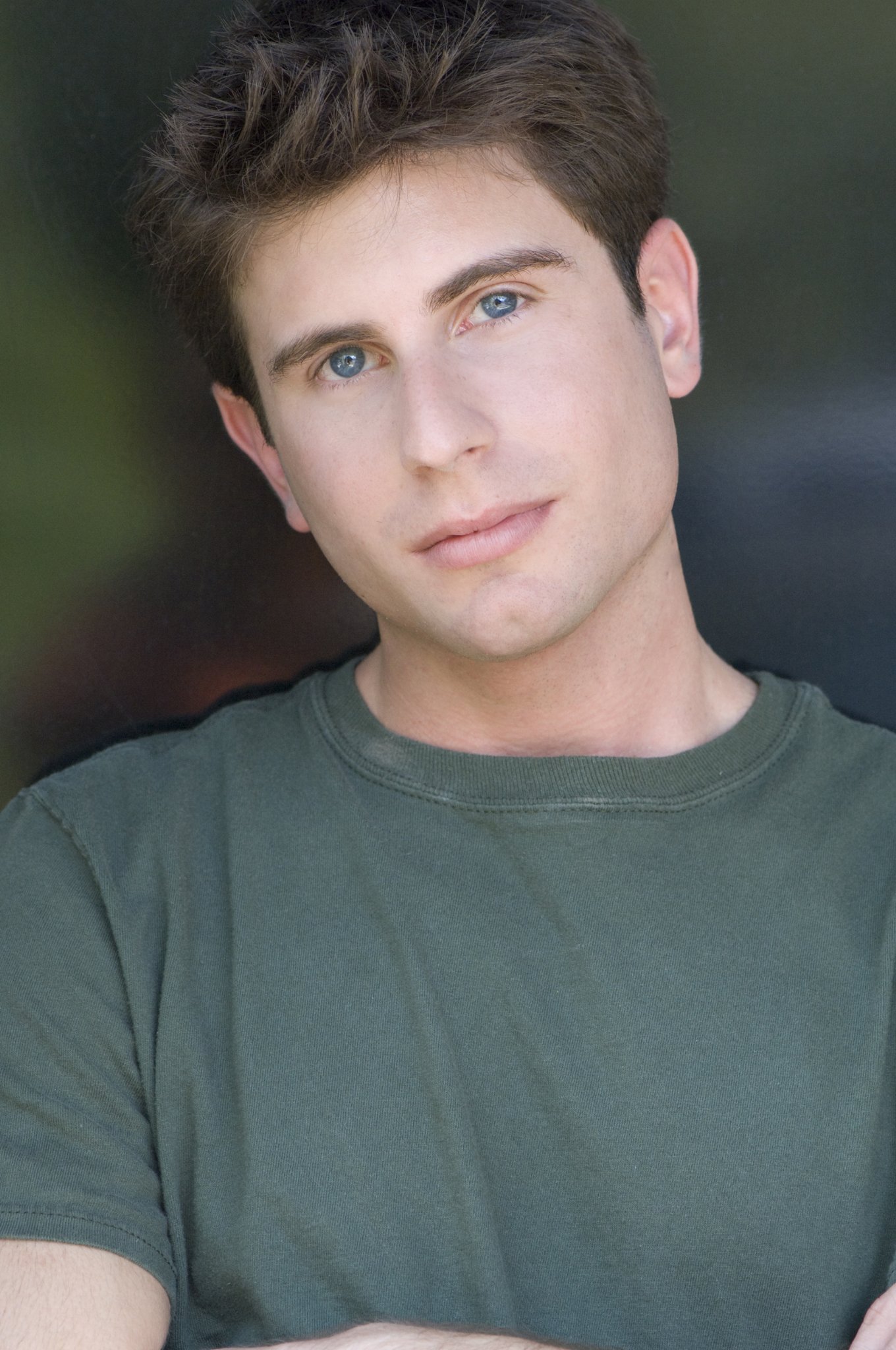 Фото - Jordan Wall: 1360x2048 / 402 Кб