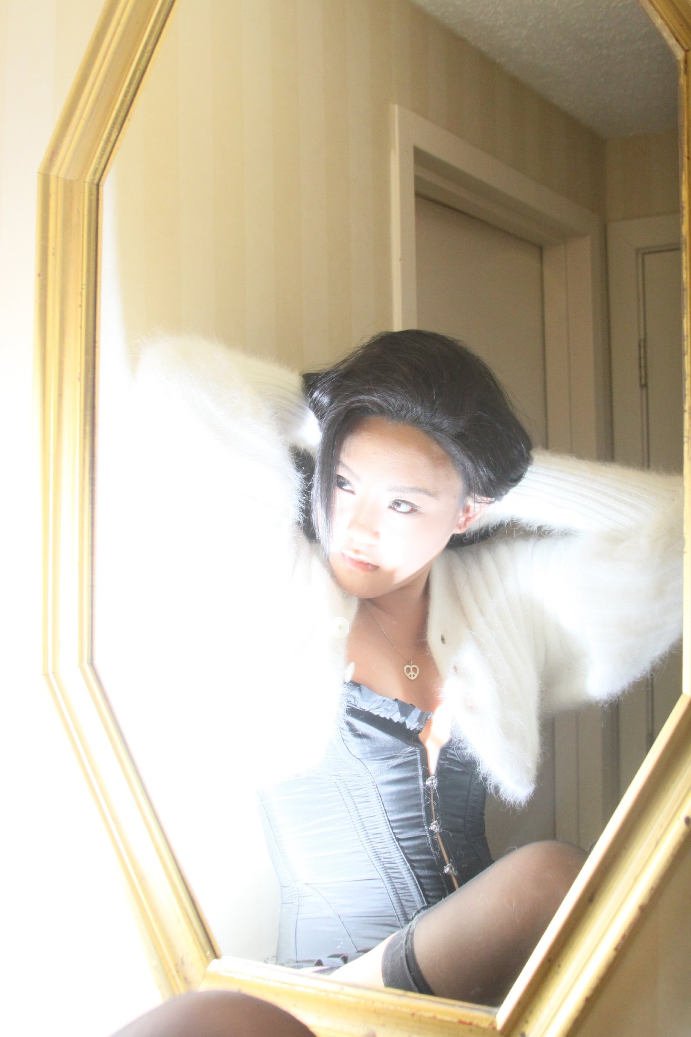 Фото - Jennivere Song Lee: 1365x2048 / 252 Кб