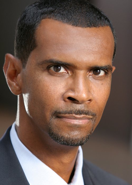 Фото - Londale Theus: 500x700 / 54 Кб