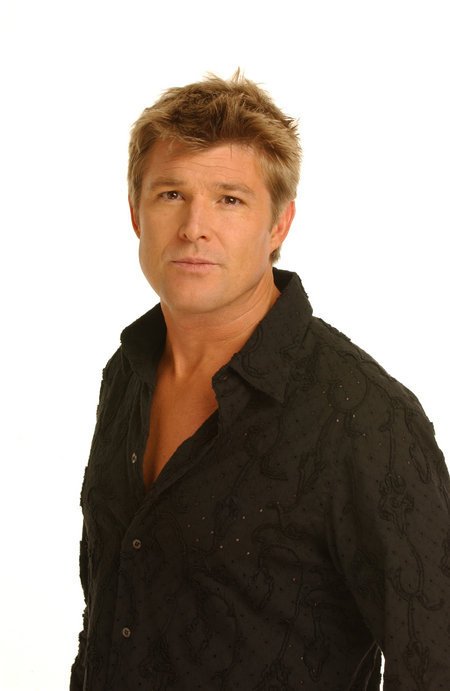 Фото - Уинзор Хэрмон: 450x691 / 31 Кб