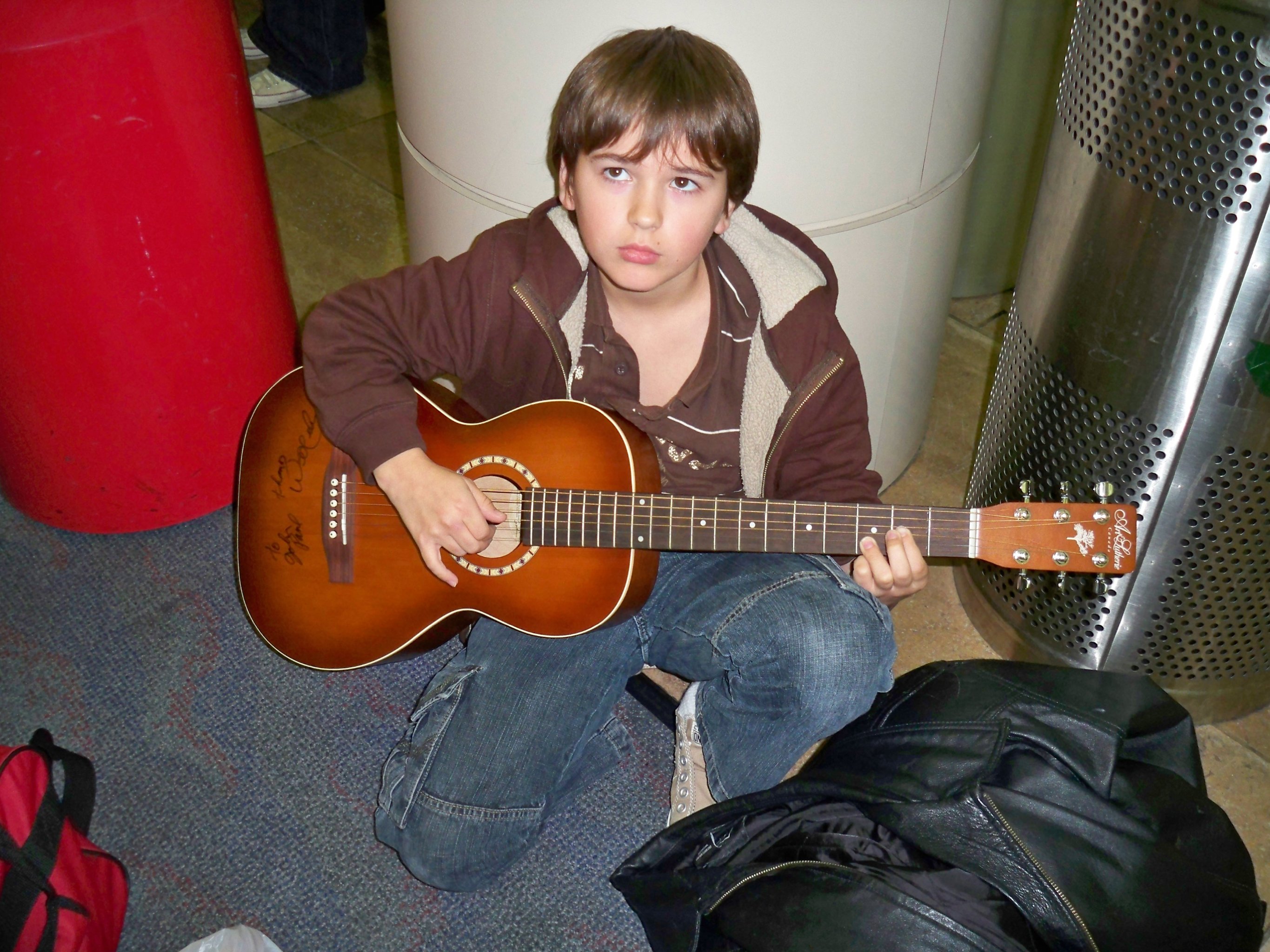 Фото - John-Paul Howard: 2731x2048 / 803 Кб