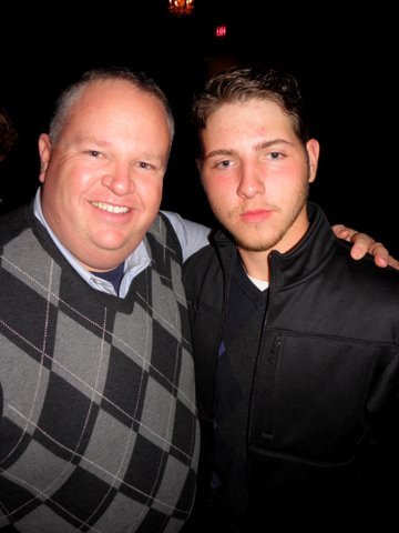 Фото - Ewan Bourne: 360x480 / 28 Кб