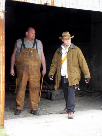 Фото - Ewan Bourne: 360x480 / 31 Кб