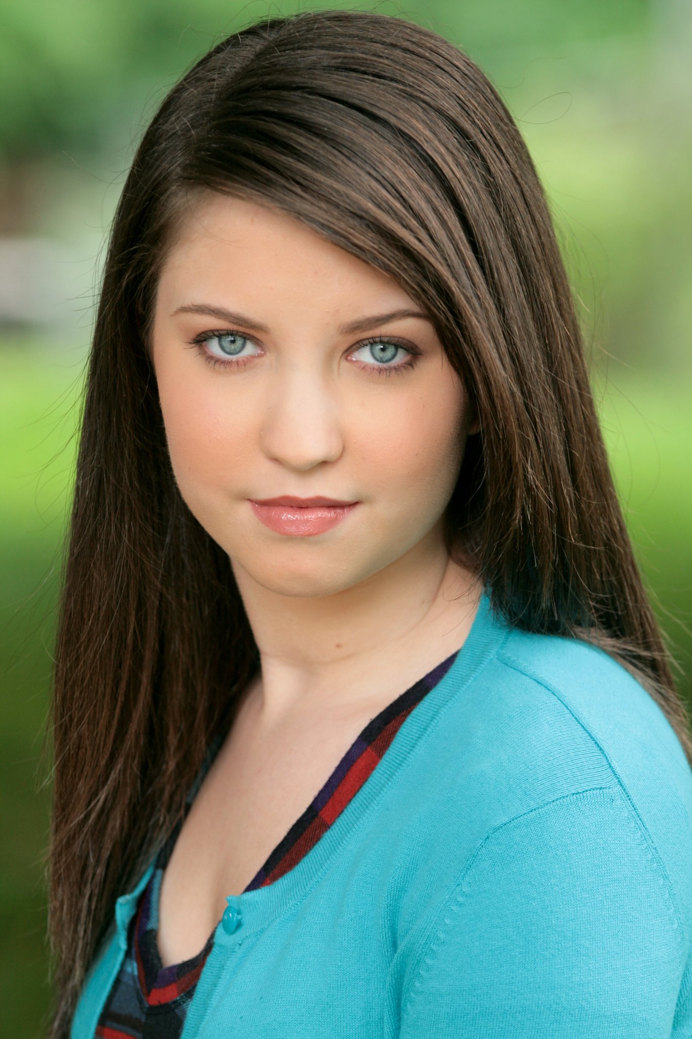 Фото - Stephanie E. King: 1365x2048 / 405 Кб