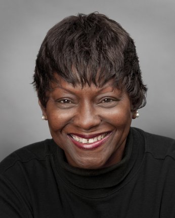 Фото - Иоланда Дэвис: 346x432 / 21 Кб