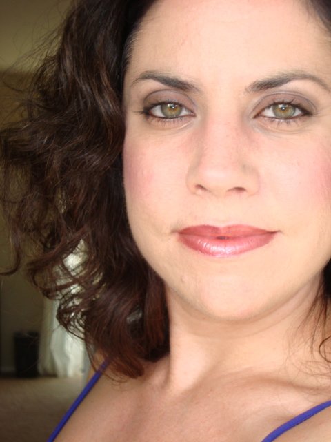 Фото - Джулия Фарсади: 480x640 / 44 Кб