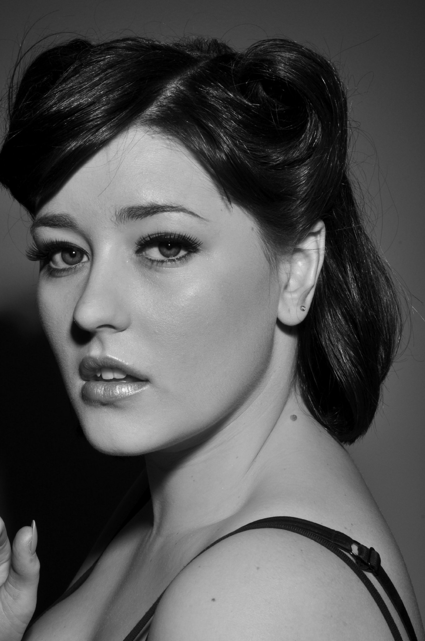 Фото - Kristy-Lea Payne: 1360x2048 / 334 Кб