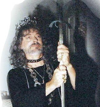 Фото - Уильям Виктор Скрабанек: 325x349 / 32 Кб