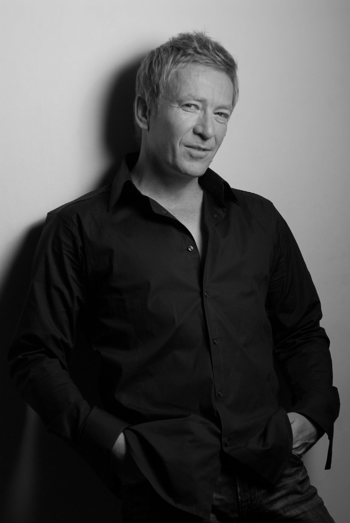 Фото - Марк Ноубл: 1371x2048 / 184 Кб