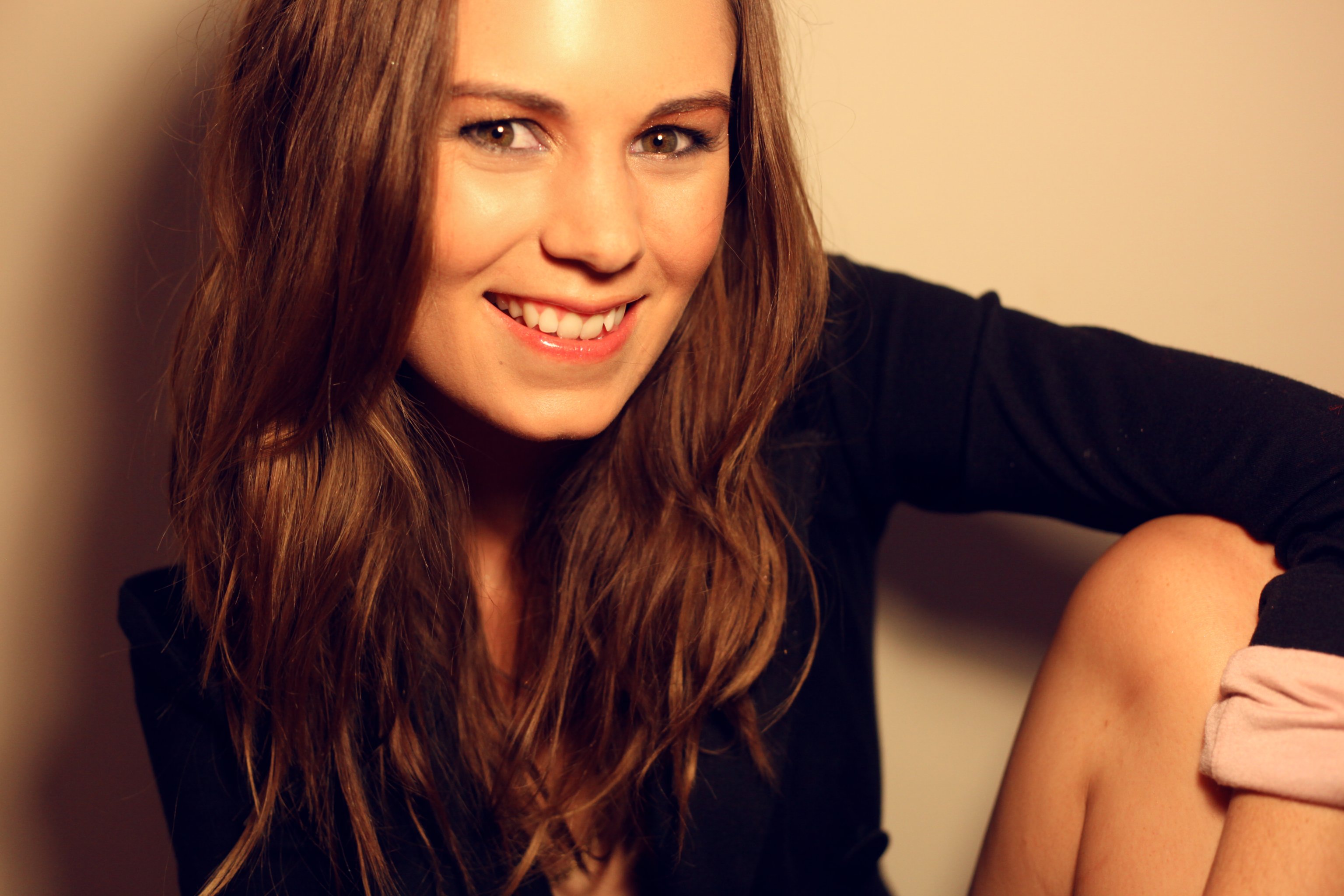 Фото - Mem Kennedy: 3072x2048 / 544 Кб