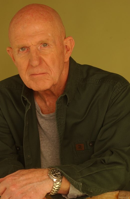 Фото - Дэнис О‘Мэхони: 522x800 / 47 Кб