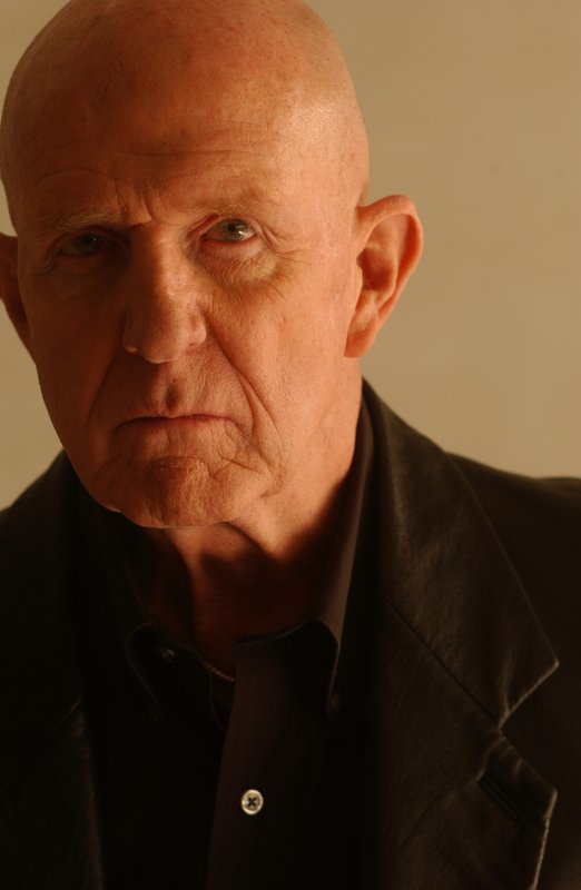 Фото - Дэнис О‘Мэхони: 522x800 / 38 Кб