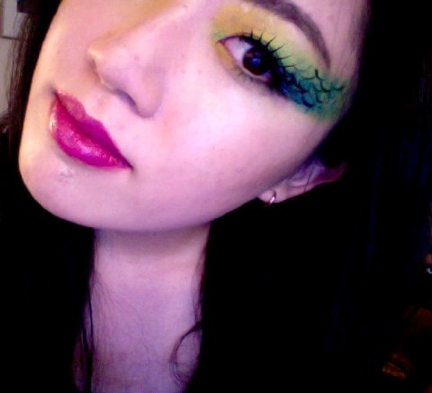 Фото - Christine Hwang: 480x436 / 23 Кб