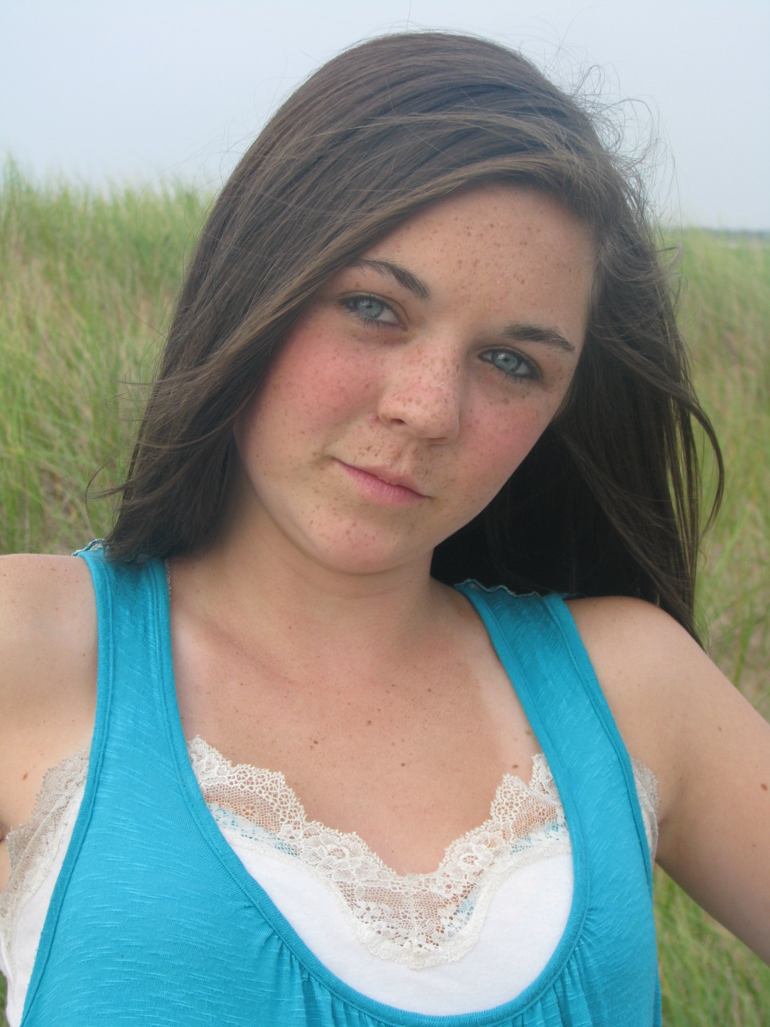 Фото - Маккензи Хоу: 1536x2048 / 375 Кб