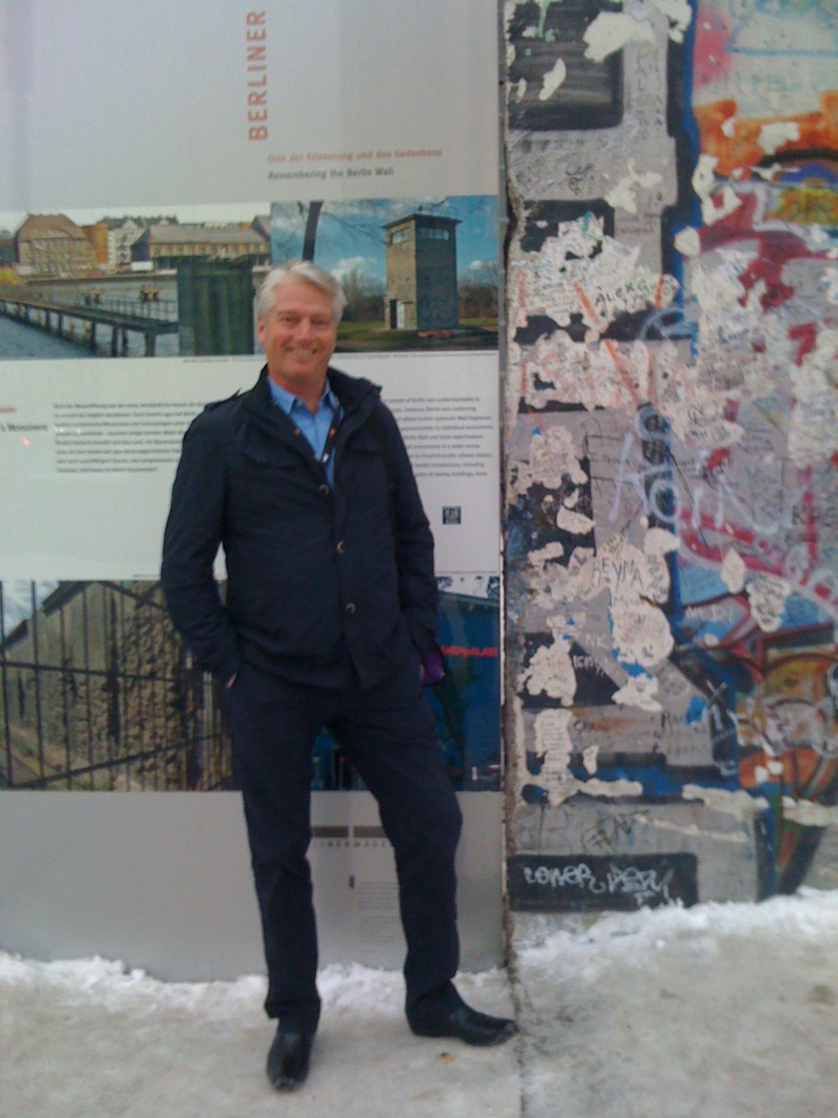 Фото - Майкл Олсен: 1200x1600 / 288 Кб