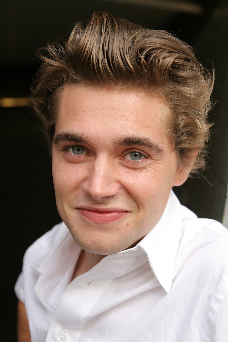 Фото - Захари Рэй Шерман: 800x1200 / 153 Кб