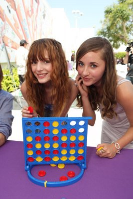 Фото - Рэйчел Дж. Фокс: 267x400 / 28 Кб