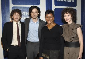 Фото - Миранда Джулай: 277x192 / 14 Кб