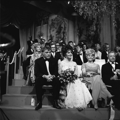 Фото - Ричард Бертон: 497x494 / 51 Кб