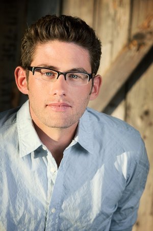 Фото - Кларк Фриман: 300x452 / 28 Кб