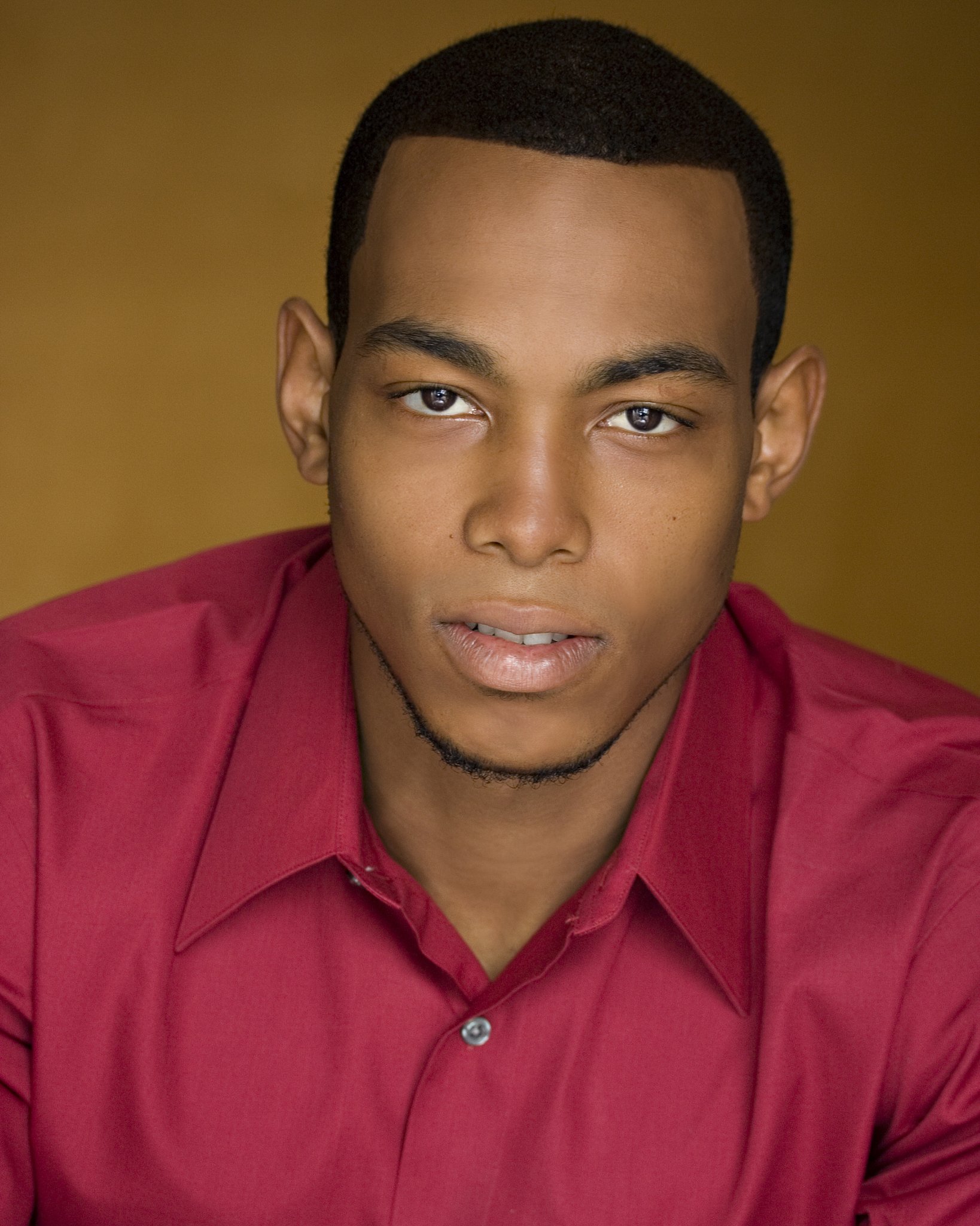 Фото - Роджер Эдвардс: 1638x2048 / 461 Кб