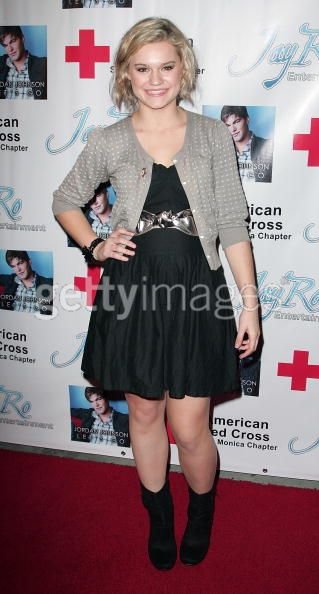 Фото - Келли Хайер: 319x594 / 39 Кб