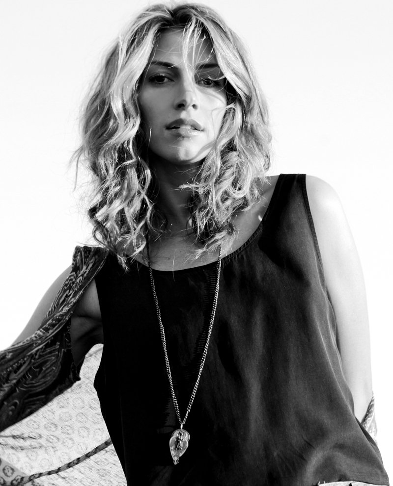 Фото - Доун Оливери: 800x991 / 115 Кб