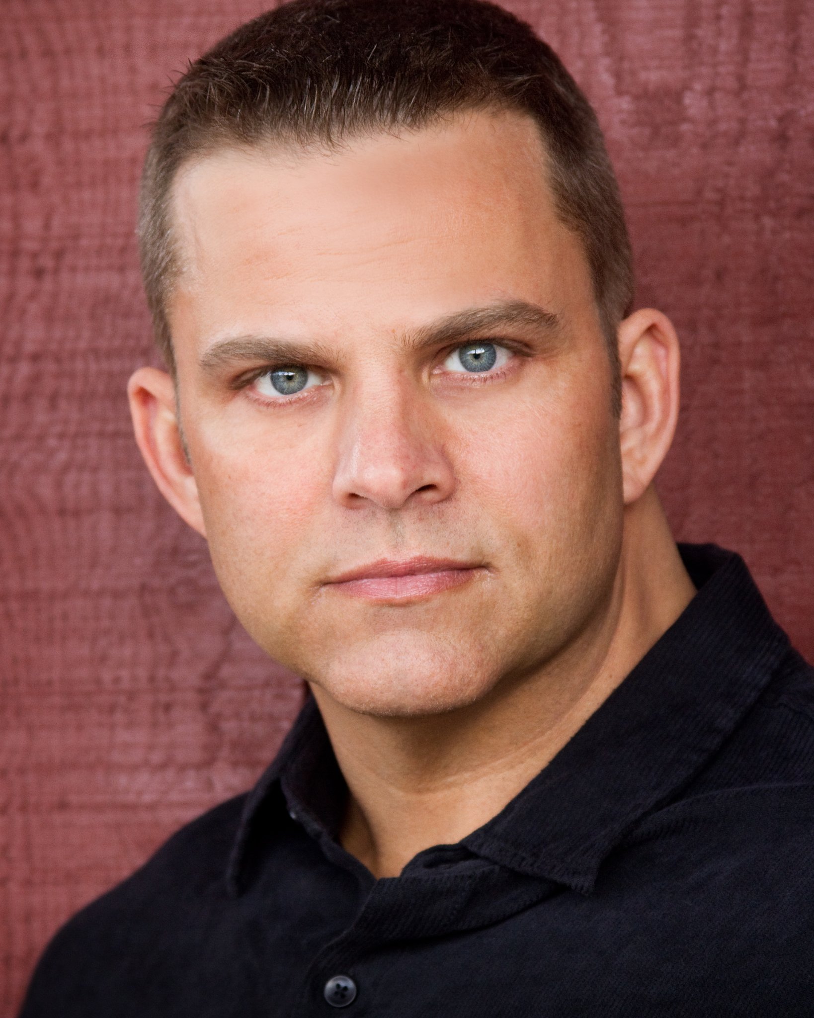 Фото - Джейсон Бенджамин: 1638x2048 / 440 Кб