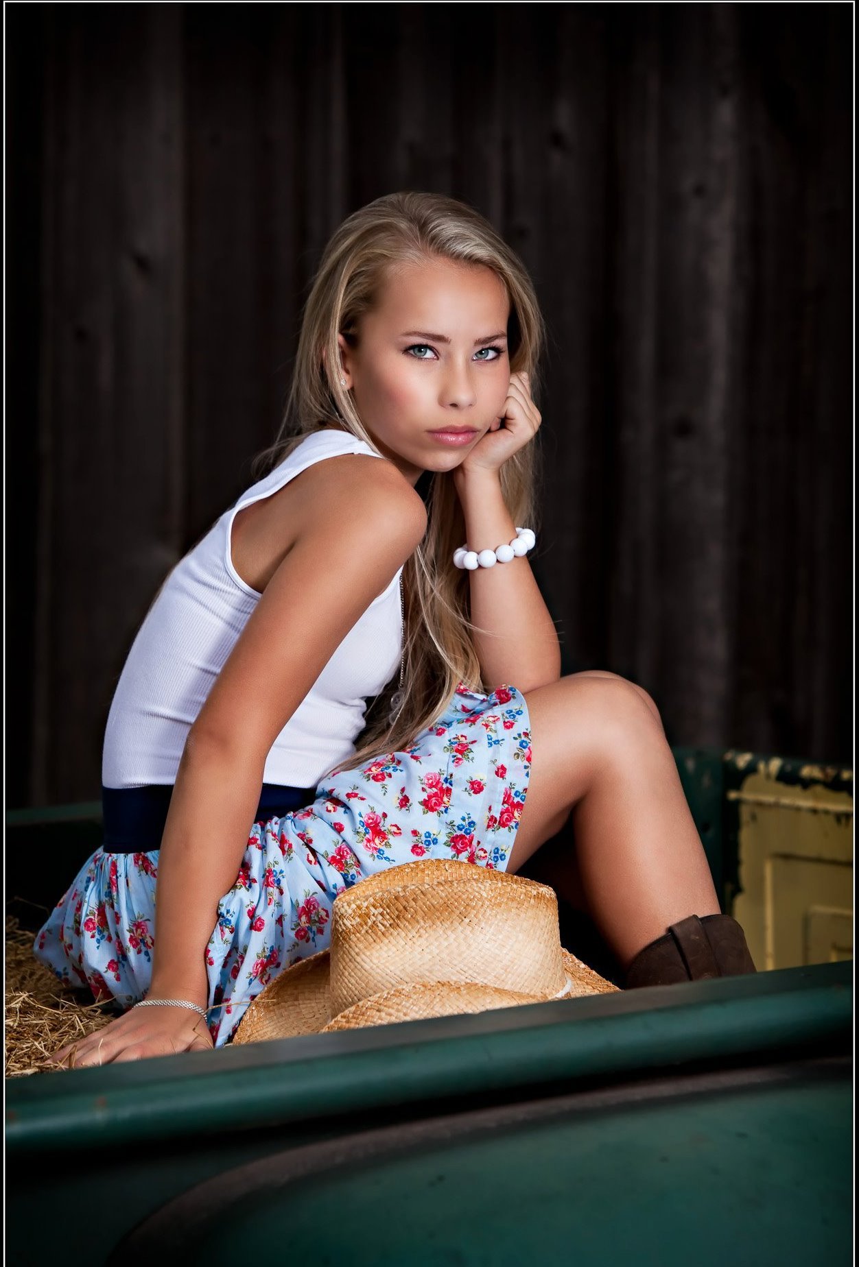 Фото - Сэди Брук: 1252x1848 / 261 Кб