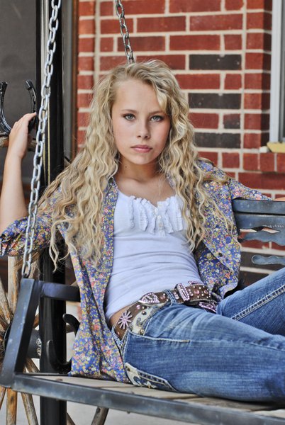 Фото - Сэди Брук: 402x600 / 71 Кб